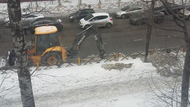 Уборка дорог от снега. Химки. смотреть онлайн