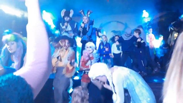 Музей сказок ч 5 Герои танцуют все смотреть онлайн