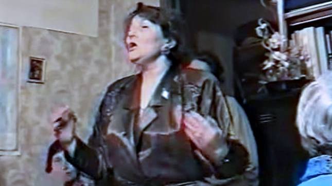 Попурри  на тему "Школьные годы" (запись 1997 г.). Поёт Валентина Федоровна Попова.
