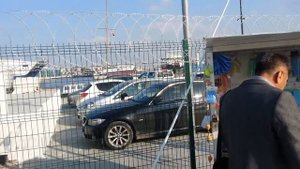 На каком языке разговаривают   в Стамбуле  турки.