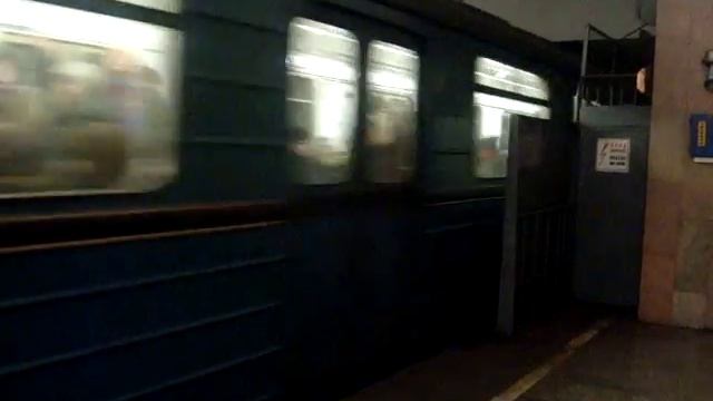 московское метро станция баррикадная.