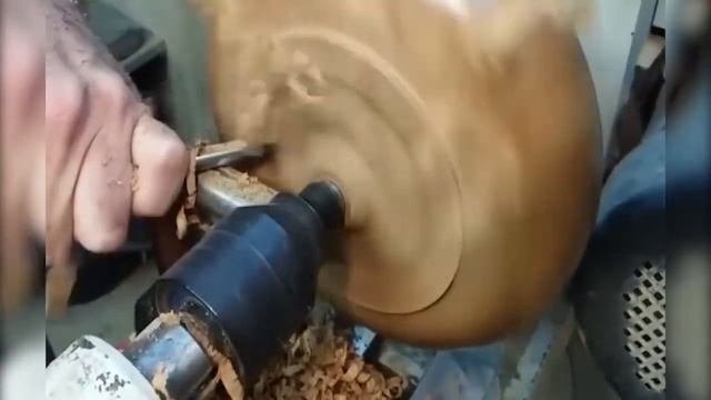 Настоящие мастера столярки показывают мастер класс