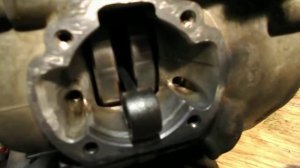 Правильная сборка поршневой Honda Dio AF-34/35. Совмещаем окна.