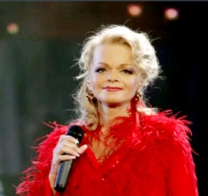 ПЕСНИ 🎶ЛАРИСЫ 🎹ДОЛИНОЙ💕