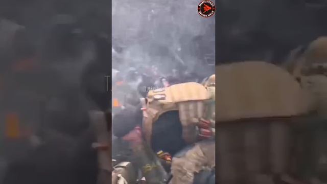 Демилитаризация хохлов продолжается, разорванная артпозиция ВСУк в зоне СВО