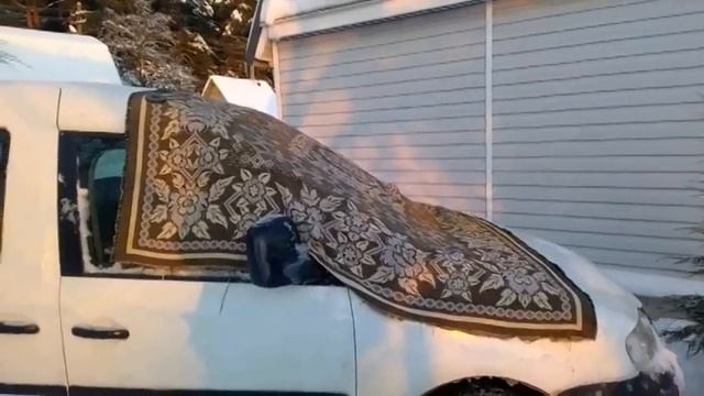 Лучший бюджетный способ защиты лобового стекла от обледенения и снега. Скребок больше не нужен! смотреть онлайн