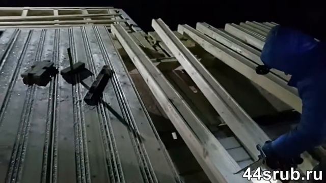 Строительство дома из бруса на две семьи под усадку смотреть онлайн