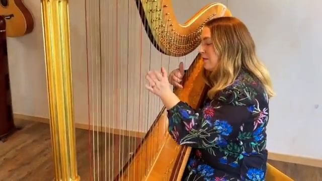 Mazurka from Swan Lake performed by Harpist Keziah смотреть онлайн