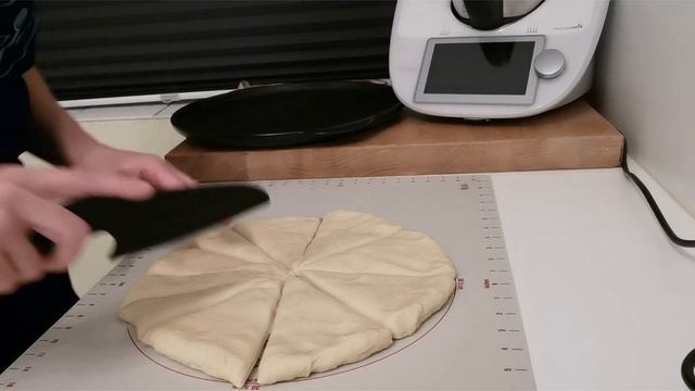 Борщ, как из русской печи!!! (Глиняная форма от Pampered Chef). Чесночные пампушки к борщу!!! смотреть онлайн