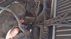Volkswagen Golf 4  IV - Wymiana żarówki pozycyjnej / postojowej  przód