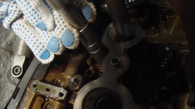 Замена маслосъемных колпачков без снятия ГБЦ на примере бмв N52 смотреть онлайн