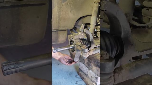 регулировка положения поворотного кулака после замены шаровых опор (шкворней) уаз патриот 2019 смотреть онлайн