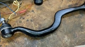 Очень Простая Замена верхнего рычага BMW Е-34. Без съемника.