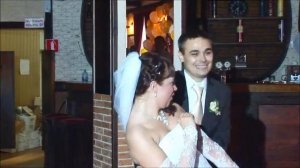 Не обычный свадебный танец невесты и жениха.