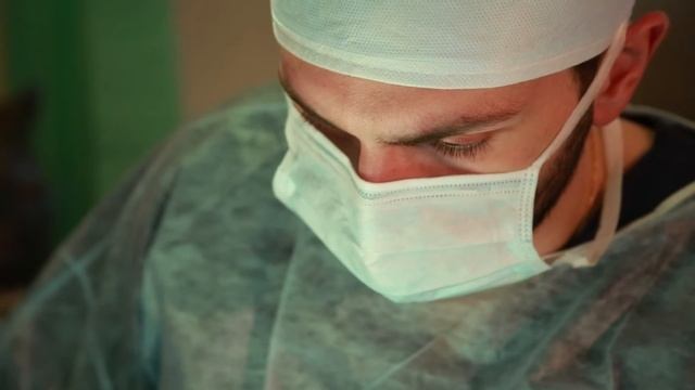 Нитевой лифтинг лица APTOS проводит пластический хирург к.м.н. Георгий Чемянов