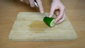 Карвинг из огурца. Как красиво нарезать огурец! 9 способов. Украшения к праздничному столу