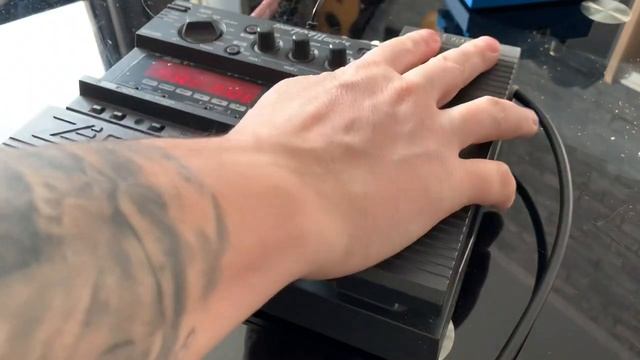 Zoom 707 II проверка легендарного гитарного процессора смотреть онлайн