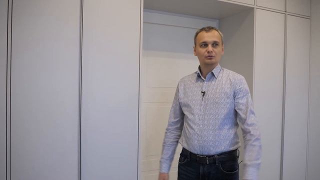 Ремонт БЕЗ ошибок | ГОРЕСТРОИТЕЛИ | ПРИКРУТИЛИ мебель ПРЯМО к двери смотреть онлайн