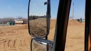 КамАЗ. Самосвал. Подвалила работа. Опять работаем на том же объекте.
