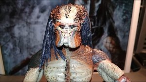 Review! Neca Ultimate Fugitive Predator: The Lab Escape, The Predator (2018)!