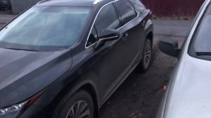 Лексус РХ300 - застрял на парковке с полным приводом! Диагональное вывешивание на кочке