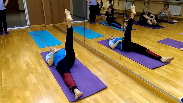 "Путь к молодому телу - через ноги" - из программы Строганова О.П."Мобильность и здоровье". смотреть онлайн