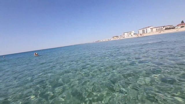 Крым, Мирный, Поповка, пляж. Отель Гавань. Парк отеля Парус  22 сентября 2020