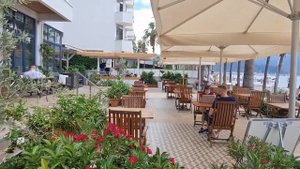 BEGONVILLE BEACH AND BEGONVILLE HOTEL 4*.