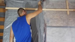 Установка деревянных реек 25х50 для монтажа гипсокартона.