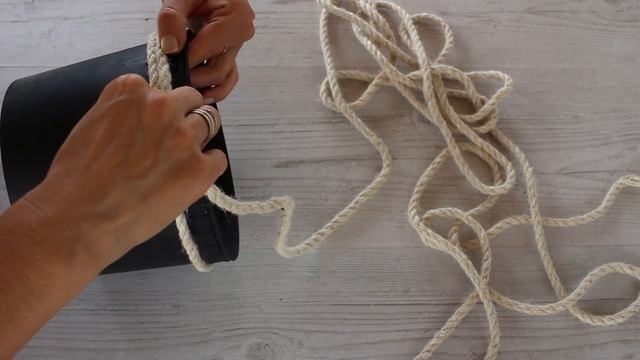 ♻НЕ ВЫБРАСЫВАЙТЕ ВЕДРО ИЗ ПОД КРАСКИ! ШИКАРНАЯ ИДЕЯ! смотреть онлайн