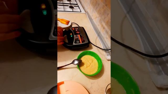 #вкусные и пышные пончики, в мультипекаре