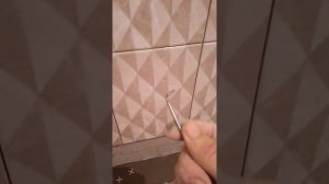 Как легко вытащить крестики из плитки. Лайфхак)