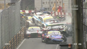 Крупная авария на отборочном чемпионате FIA GT World Cup 2017