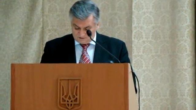 Гаркуша оправдывается перед облсоветом 2