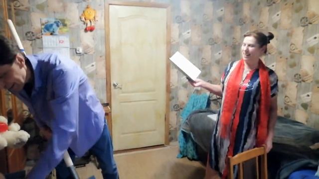 Подарочная лопата для Дня рождения смотреть онлайн