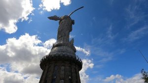 Ecuador, Quito, Loma El Panecillo (Virgen del Panecillo)