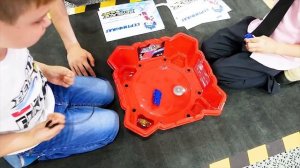 ЧТО ПОШЛО НЕ ТАК НА ТУРНИРЕ БЕЙБЛЭЙД БЕРСТ Почему Эдик проиграл Beyblade Burst Championship 2018