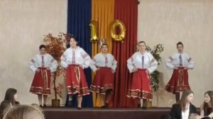 Nelly Ciobanu-Hora din Moldova/dans