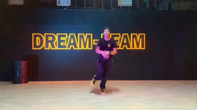 Школа танців Dream Team Київ | Топ педагог Bboy Antiz | проводе навчання дітей від 4х років смотреть онлайн