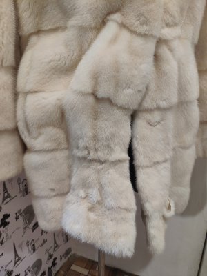 Постирали шубу...