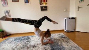 Кто лучше?! @MissNicolBlog или я?!? Пытаюсь повторить элементы вместе с Мисс Николь!