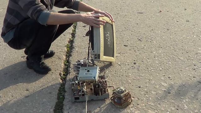 что будет если привязать монитор к машине смотреть онлайн