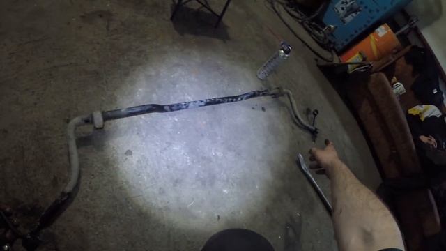 Замена стабилизаторных резинок передних Mersedes Sprinter 2.2 cdi смотреть онлайн