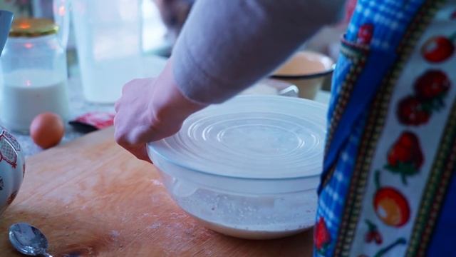 ЖИЗНЬ В УРАЛЬСКОЙ ГЛУБИНКЕ | КРЕЩЕНИЕ | БАНЯ | СТИРКА смотреть онлайн