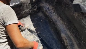 Ремонт пленки в пруду | ПРУД ПРУДИ