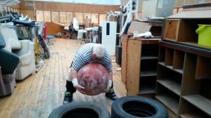 Дикуль поднял камень 160 кг в 75 лет / Cнимает видео Пискунов Вячеслав