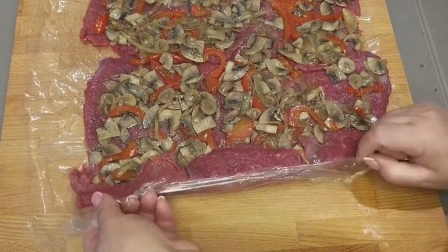 НЕЖНЕЙШИЙ МЯСНОЙ РУЛЕТ С ГРИБНОЙ НАЧИНКОЙ#мяснойрулет#блюдонапраздник