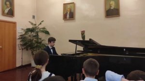 А. Спендиаров "Колыбельная". исп. Кулаков Александр, фортепиано