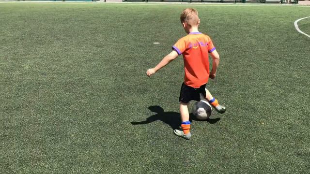 Финты, 400 Неймар, Даниил Бортко 7лет (2010г) смотреть онлайн