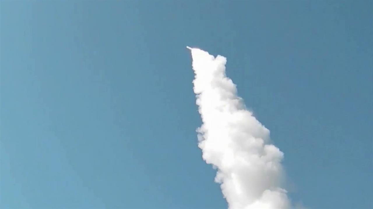 С воздуха и с моря нанесен высокоточный удар по пунктам управления и разведки Украины